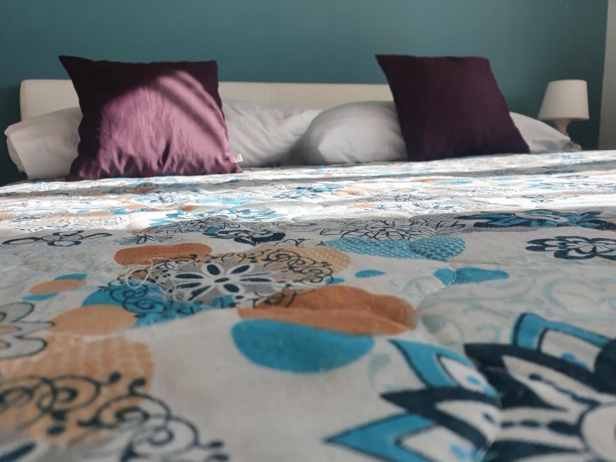 Cozy Two-Bedroom Apartment Zadar Exteriör bild